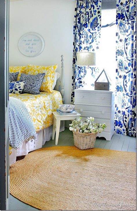 Love this blue, white and yellow bedroom. So inviting! via Thistlewood Farms Blue Yellow Bedrooms, Yellow Farmhouse, Yellow Bedroom Decor, Fun Furniture, Yellow Bedding, Deco Rose, House Deco, Yellow Room, Bedding Ideas