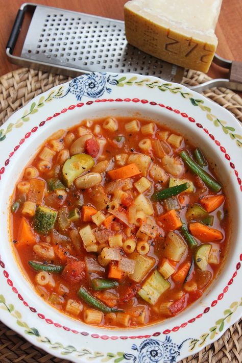 Minestrone Soup - Kristen Faith Eats Minestrone Soup Aesthetic, Olive Garden Minestrone Soup Recipe, Olive Garden Minestrone Soup, Minestrone Soup Recipe, Parmesan Rind, Minestrone Soup, Fire Roasted Tomatoes, Cannellini Beans, Russet Potatoes