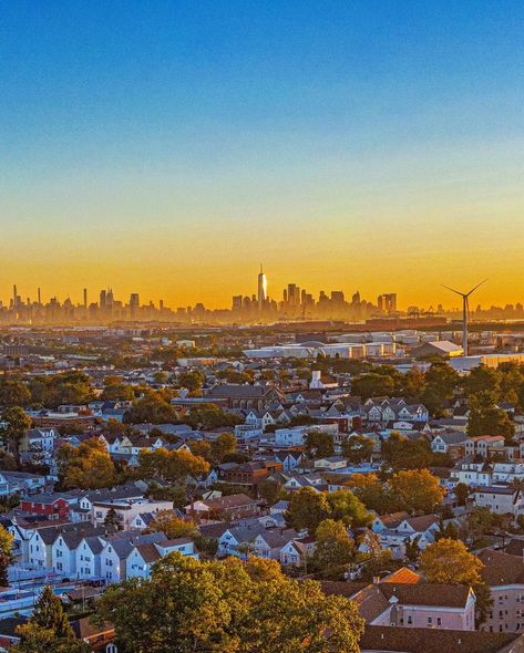 Seeing SUNNY 💛🌞⁠ See more → @njspots⁠ ⁠ Explore Bayonne and the rest of #HudsonCounty! ⁠ 🚁 Created by @jerseyphotographer⁠ 📍Bayonne, NJ⁠ | #NJspots⁠ Hudson County, Riverside Park, Time Photography, One World Trade Center, Nyc Skyline, Ellis Island, Asbury Park, Summertime Fun, Appalachian Trail