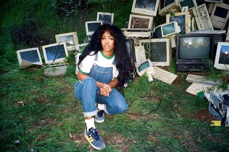 green sza ctrl photo shoot aesthetic Solana Rowe, Sza Singer, Sza Ctrl, The New Wave, Macbook Wallpaper, Best Albums, Twitter Header, Green Aesthetic, Wall Collage