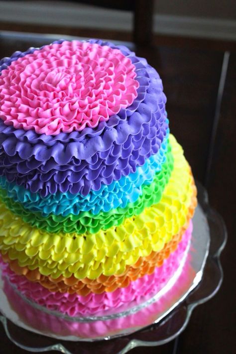 Rainbow Ruffle Cake- all buttercream 2 tier cake. Cake 3 Tier, Rhubarb Cake, Rainbow Birthday Cake, Hazelnut Cake, Ruffle Cake, Rainbow Food, Tier Cake, Orange Cake, Colorful Cakes