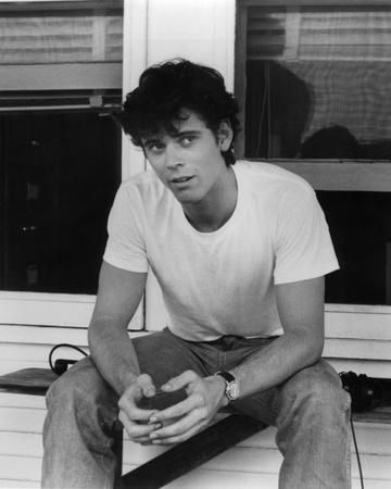 The Outsiders Ponyboy, C Thomas Howell, 80s Guys, The Hitcher, Thomas Howell, The Outsiders Cast, 80s Actors, The Outsiders Greasers, 80s Men