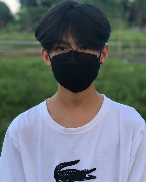 Black Mask Aesthetic, Aesthetic Mask, Korea Aesthetic, Mask Aesthetic, Boy Best Friend Pictures, Asian Short Hair, Self Portrait Poses, Boy Pic