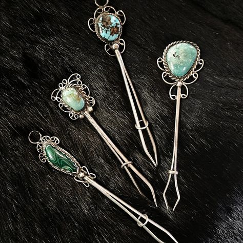 Sterling Silver Roach Clips with Stone | Nash Vintage Collective Roach Clips, Reuse Recycle Upcycle, Diy Wire Jewelry, Upcycle Recycle, Accessories Ideas, Christmas Wishlist, Herbal Remedies, Jewelry Diy, Wire Jewelry