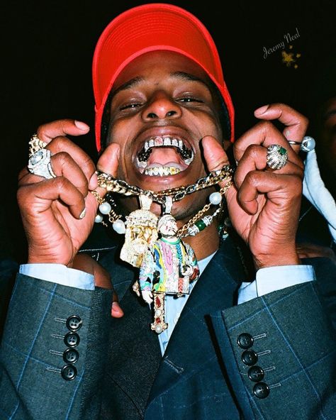 Ian Woods, Asap Rocky Aesthetic, Rocky Aesthetic, Rapper Chains, Ian Wood, Asap Rocky Fashion, Lord Pretty Flacko, Asap Mob, Chains Aesthetic