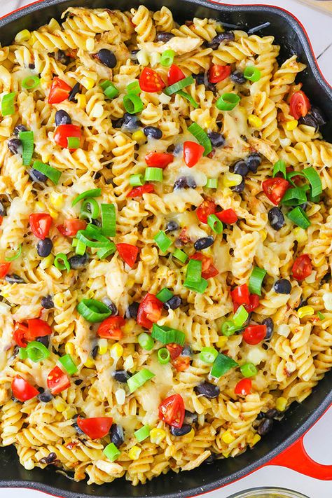 Easy Chicken Pasta Dishes, Chicken Pasta Dish, Chipotle Cream Sauce, Pasta Recipe Easy, Chicken Black Beans, Arizona Food, Cheese Corn, Savory Dinner, Chipotle Sauce