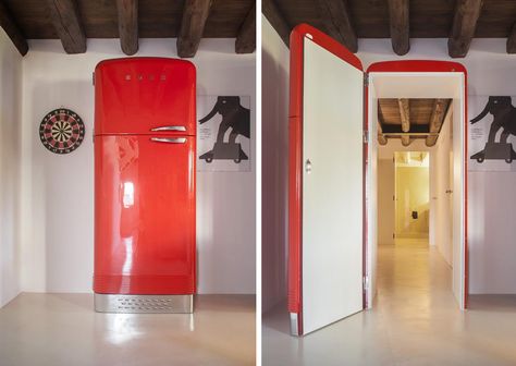 Unusual Interior Door Disguises as a Fridge Speakeasy Door, Speakeasy Decor, Smeg Fridge, Secret Hiding Places, Commercial And Office Architecture, Fridge Decor, Astuces Diy, Fridge Door, Hidden Rooms