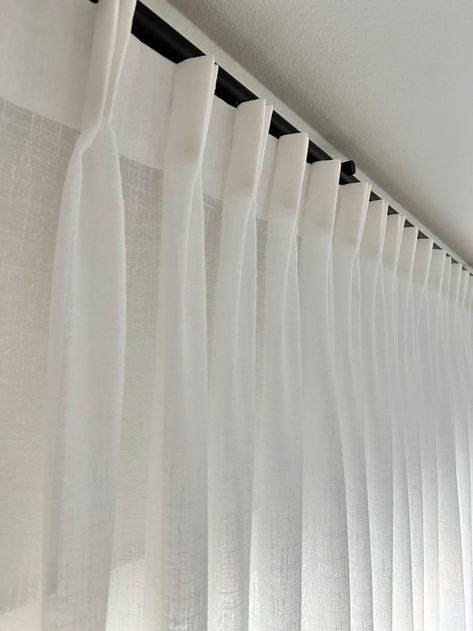 Curtains bedroom Modern Curtains Bedroom, Long Curtains Living Room, Design For Bed, Beige Curtains Living Room, Sheer Curtains Bedroom, Ripplefold Curtains, Window Curtains Bedroom, Beige Curtains, Small Window Curtains