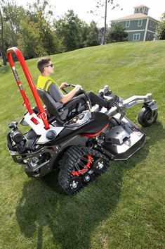 Lawn Mower Racing, Landscaping Equipment, Lawn Care Business, Zero Turn Lawn Mowers, Robotic Lawn Mower, Lawn Mower Tractor, Small Tractors, Riding Mowers, Zero Turn Mowers