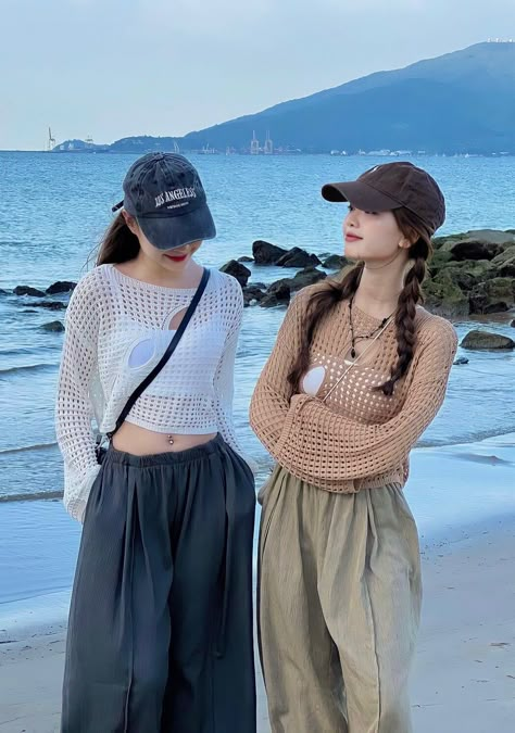 Crochet Couple Outfit, Songkran Outfit, Beach Outfits Korean, Sea Outfit Summer Korean, Beach Outfit Korean Style, Korean Beach Outfit, Ashley Outfits, The Beach Outfits, Chinese Street Style