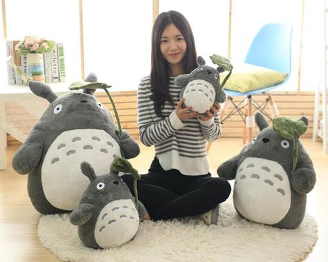 Halloween Stuffed Animals, Totoro Toy, Christmas Stuffed Animals, Aesthetic House Decor, Totoro Merchandise, Frog Stuffed Animal, Studio Ghibli Totoro, Plant Bedroom, Ghibli Totoro