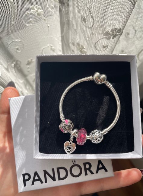 Pandora Pink Bracelet, Pink Pandora Bracelet, Pandora Bracelet Charms Ideas, Pandora Bracelet Designs, Pandora Pink, Pink Charm, Expensive Jewelry Luxury, Luxe Jewelry, Nail Jewelry