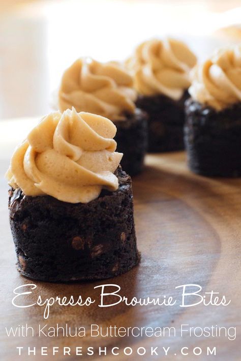 Espresso Brownie Bites, Christmas Buttercream, Boozy Food, Espresso Buttercream, Dessert For A Crowd, Brownies Fudgy, Espresso Brownies, Cookie Dough Cake, Pan Cooking