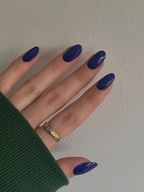 @allbygrace on instagram Dark Sky Blue Nails, Navy Blue Nails Oval, Navy Blue Nails Gel, Navy Blue Acyrilics Nails, Navy Color Nails, Navy Oval Nails, Deep Blue Nail Ideas, Nail Colours For Fair Skin, Navy Nails Chrome