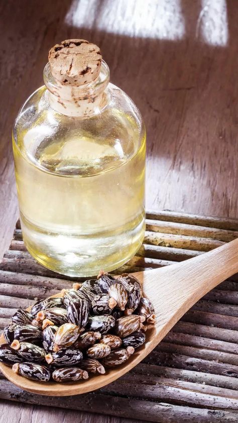 Castor Oil Aesthetic, Using Castor Oil, Castor Oil Uses, Caster Oil, Oil Image, Vision Bored, Castor Oil For Hair Growth, Castor Oil Benefits, Oil For Hair Growth