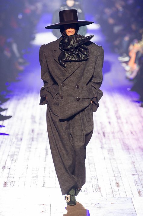 marc jacobs, fall 2018 fashion week, 80s power dressing trend Zoot Suit, Marc Jacobs Dress, Power Dressing, 1980s Fashion, Mode Inspiration, 80s Fashion, Costume Design, Look Fashion, Runway Fashion