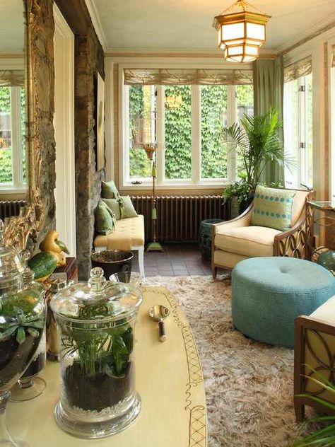 Brick wall on house side Cozy Sunroom Decorating Ideas, Narrow Sunroom, Tropical Interior Decor, Cozy Sunroom, Small Sunroom, Kitchen Simple, Sunroom Furniture, Bedroom Country, Tropical Interior