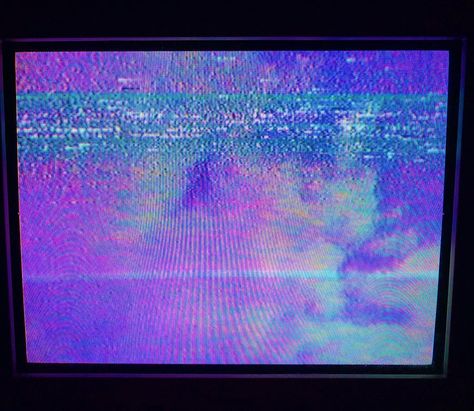 Tv Glitch Aesthetic, Crt Aesthetic, Vaporwave Pfp, Eminem Girls, Aesthetic Vhs, Essential Aesthetic, Vhs Glitch, Glitch Aesthetic, Vhs Aesthetic