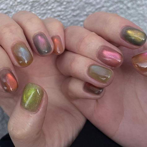 iridescent fall nails Jelly Nails Short, Gel Nails Jelly, Short Nails Red, Nail Inspo Gel, Nails Clean Girl, Nails Jelly, Fairy Nails, Nails Clean, You Are My Moon