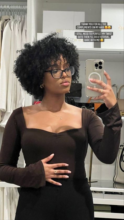 Side Bangs Natural Hair, Medium Short Curly Haircuts Black Women, Mini Fro Black Woman, Medium Length Haircut Natural Hair, Shaped Afro Natural Hair, Coily Haircuts Women, Mini Curly Afro, 3c Short Curly Hair Hairstyles, Bangs On 4c Hair