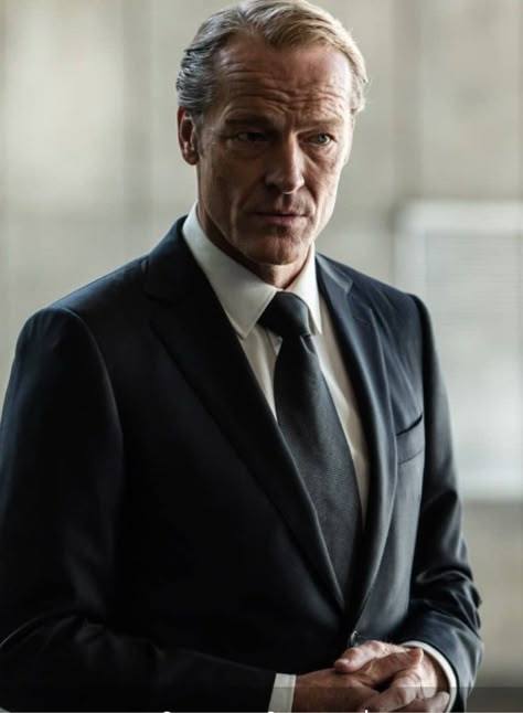 Ian Glen, Son Of Batman, Jorah Mormont, Iain Glen, Gotham Series, Got Game Of Thrones, Christoph Waltz, Scottish Actors, Bruce Wayne