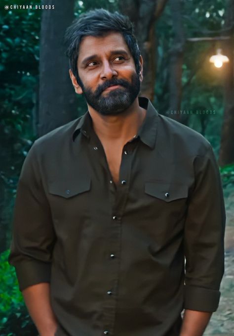 Chiyan Vikram Hd Images, Chiyan Vikram Wallpaper, Vikram Actor Chiyaan, Natpu Forever Image, Amma Wallpaper, Vikram Actor, Chiyan Vikram, Chiyaan Vikram, Happy Birthday Mom Quotes