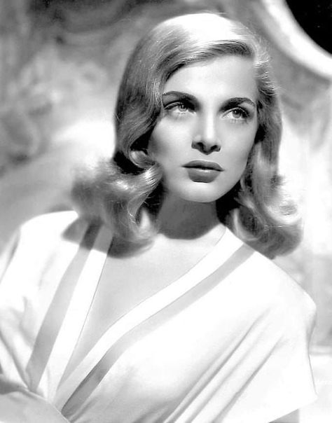 Lizabeth Scott 1945 Lizabeth Scott, Elizabeth Scott, Classic Movie Stars, Classic Actresses, Star Show, Movie Buff, Vintage Hollywood, Hollywood Glamour, Classic Hollywood