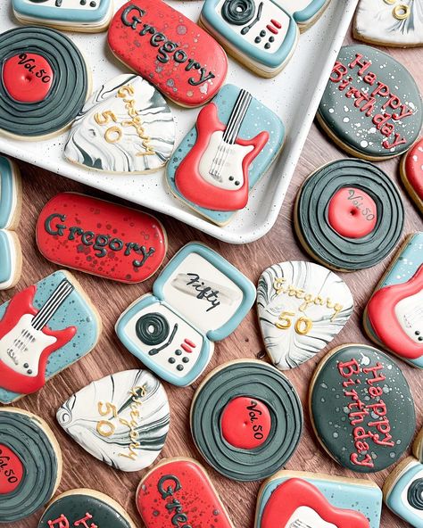 Going through my phone to find pics I’ve never posted and I found this one from April 2023! 😳😅 It’s the little record player for me. 😎🎸🎶 . . . . . . #designercookies #cookier #sugarcookiedecorating #sugarcookies #instacookies #sugarcookiesofinstagram #decoratedsugarcookies #satisfying #austinfood #cookietutorial #cookieart #relaxing #baker #desserttable #royalicingcookies #royalicingart #decoratedcookies #birthdaycookies #vinyl #recordplayer #50thbirthday #birthdaycookieset #rocknroll #elec... Austin Food, Cookie Tutorials, Cookie Art, Icing Cookies, Birthday Cookies, Royal Icing Cookies, Record Player, Sugar Cookies Decorated, My Phone