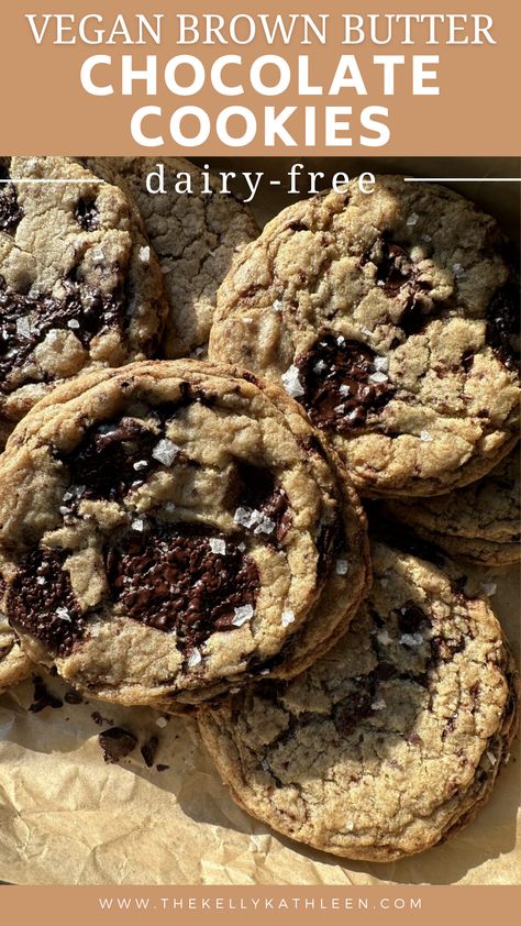 Vegan Brown Butter Cookies, Vegan Brown Butter, Vegan Oatmeal Chocolate Chip Cookies, Buttery Chocolate Chip Cookies, Plant Based Cookies, Brown Butter Cookies, Brown Butter Chocolate Chip Cookies, Vegan Pastries, Eating Keto