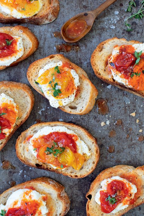 Tomato And Ricotta, Toasted Crostini, Ricotta Toast, Oven Roasted Tomatoes, Bacon Tomato, Small Tomatoes, Dinner Appetizers, Tapenade, Oven Roast