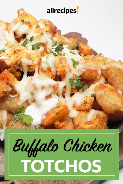 Buffalo Chicken Totchos, Chicken Totchos, Totchos Recipe, Nachos Cheese Recipe, Buffalo Chicken Bites, Chicken And Cheese, Buffalo Wing, Buffalo Wing Sauce, Loaded Fries