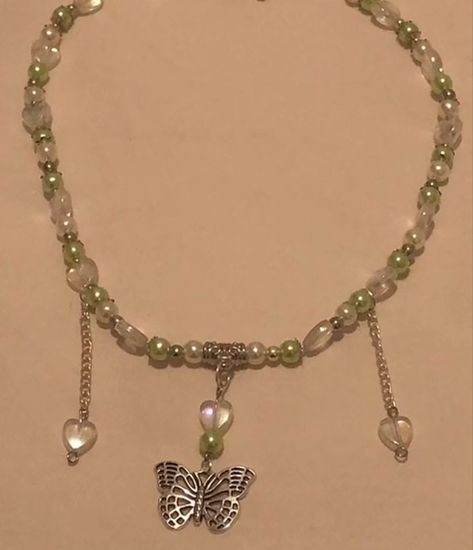 Butterfly Necklace Aesthetic, Aesthetic Beaded Necklace, Beaded Butterfly Necklace, Butterfly Aesthetic, Necklace Aesthetic, Beaded Butterfly, Butterfly Necklace, Necklace Handmade, Handmade Necklaces