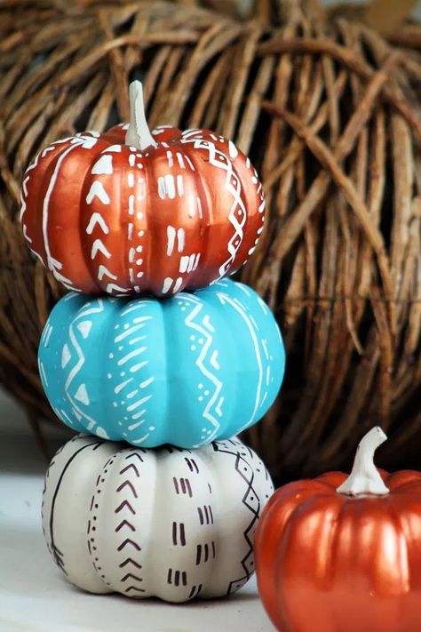 13 Ways To Decorate Pumpkins in Bohemian Style - Casa Watkins Living #falldecorations #falldecor #homedecor #falldecoratingideas #pumpkin #pumpkindecor Boho Pumpkin Painting, Ways To Decorate Pumpkins, Cute Painted Pumpkin Ideas, Decorate Pumpkins, Pumkin Decoration, Boho Pumpkin, Halloween Pumpkin Crafts, Creative Pumpkin Painting, Pumpkin Decorating Contest