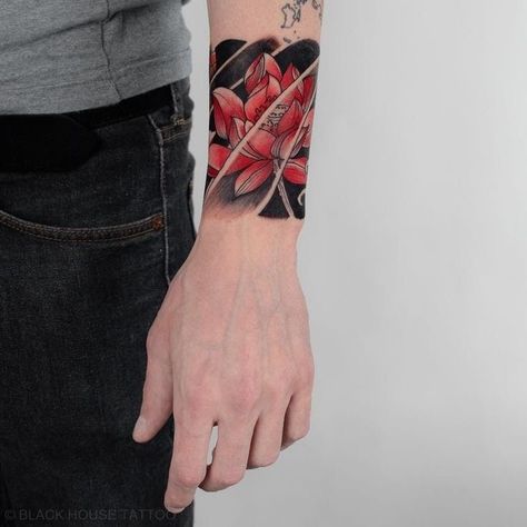 Band Tattoo Japanese, Japanese Wrist Tattoo, Japanese Band Tattoo, Band Tattoo Designs For Men, Tato Jam, Tato Realis, Tattoo Band, Tattoo Japanese Style, Tattoos Hand