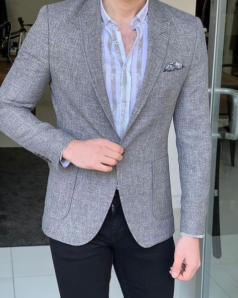 ⚡️Shop Slim Fit Self-Patterned Gray Jacket ⚡️ - 💥 Elevate your look and style on outfitlift.com 👔🔥 - 👉 Shop collecti... https://www.instagram.com/accounts/login/?next=/p/Cfjpai6Jt3Z/ #mensfashion Navy Blue Blazer Outfit, Blazer For Men Wedding, Party Wear Blazers, Blue Blazer Outfit, Patterned Jacket, Dinner Wear, Comfortable Mens Shoes, Men Blazer, Bag Pocket