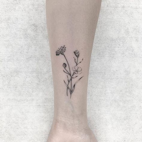 Flax Flower Tattoo, Flax Tattoo, Cornflower Tattoo Black, Flannel Flower Tattoo, Cornflower Tattoo, Body Tattoo Design, Flower Tattoo Drawings, Floral Tattoos, Flax Flowers