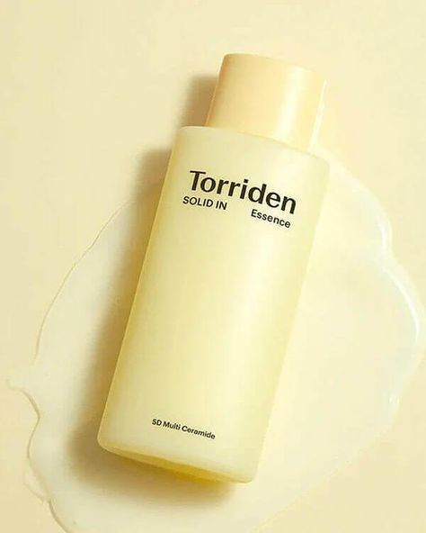 Discover the secret to all-day hydration with the Torriden Solid-In All Day Essence. This best-selling essence will keep your skin glowing and moisturized effortlessly. Torriden Solid-In All Day Essence 100ml - $32.46 https://www.lakinza.ca/products/torriden-solid-in-all-day-essence-100ml Click the link in our bio to shop now! #TorridenEssence #AllDayHydration #SkincareRoutine #GlowingSkin #Moisturized #KoreanSkincare #EssenceLove #HydratingEssence #SkinCareFaves #BeautyEssentials Hydrating Essence, Korean Skincare Routine, Skin Glowing, Korean Skincare, Korean Makeup, Beauty Essentials, Glowing Skin, Click The Link, Your Skin