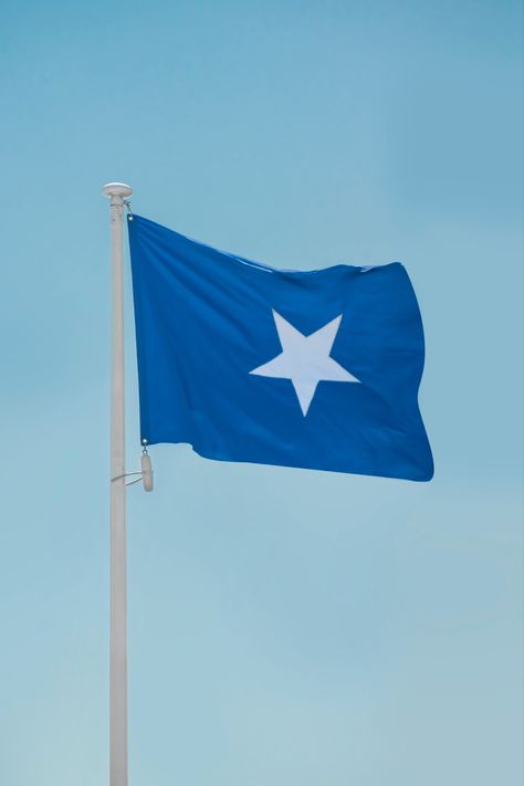 Somali Flag Wallpaper, Somali Flag, Un Flag, Somalia Flag, Hiring Poster, Mo Farah, Toxic Waste, Horn Of Africa, Africa Destinations