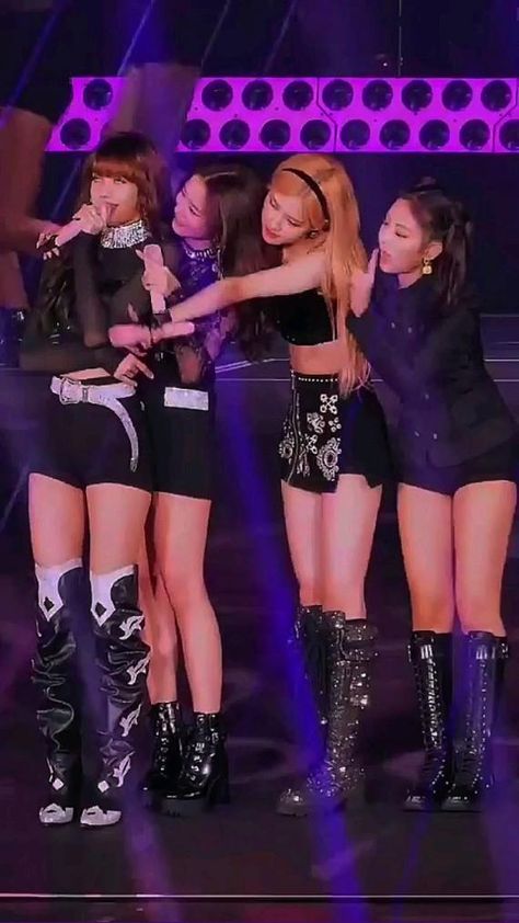 Indie Girl Aesthetic, Fancam Blackpink, Bp Fancam, Betty Cooper Riverdale, Blackpink Fancam, Fancam Kpop, Indie Girl, Cool Dance Moves, Black Pink Dance