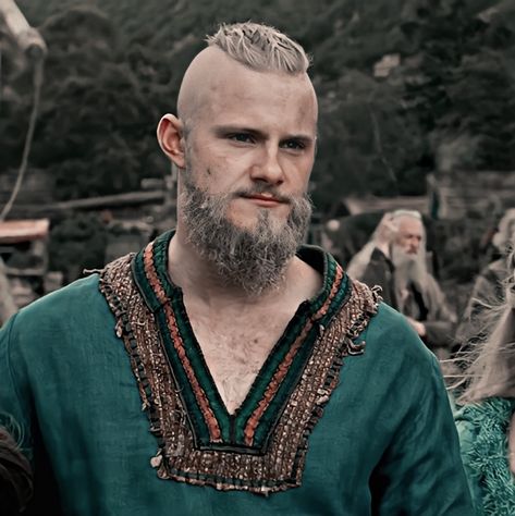 Icon Alexander Ludwig Vikings, Bjorn Lothbrok, Bjorn Vikings, Sons Of Ragnar, Vikings Show, Cristino Ronaldo, Vikings Tv Show, Alexander Ludwig, Vikings Tv