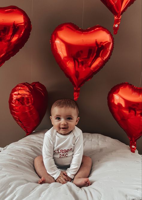 8 Month Baby Photoshoot February, One Year Old Valentines Pictures, Baby Valentines Photoshoot 4 Months, Baby Girl Valentine’s Day Shoot, Newborn Baby Valentines Photoshoot, Infant Valentine Pictures, Newborn Valentines Day Photo Ideas, First Valentines Day Baby Pictures, Baby Valentines Photoshoot