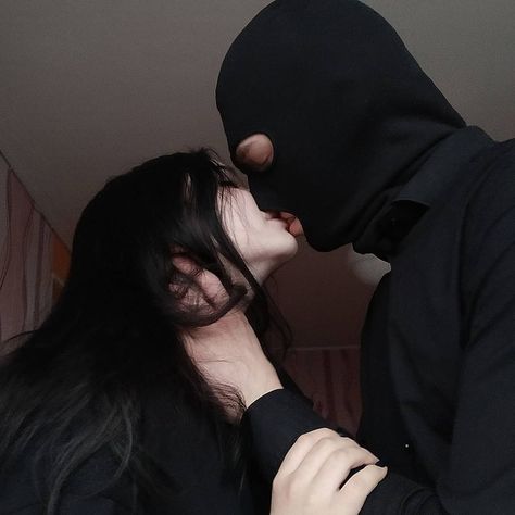 Grunge Couple, My Kind Of Love, Masked Man, Kissing Couples, Grunge Goth, Couple Aesthetic, Hopeless Romantic, Cute Couple Pictures, Cute Couples Goals