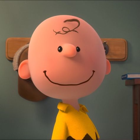 Noah Schnapp as Charlie Brown in The Peanuts Movie (2015) #animation #cartoon Charlie Brown Pfp, Charlie Brown Movie, Charly Brown, The Peanuts Movie, Woodstock Charlie Brown, Charlie Brown Characters, Brown Icons, Charlie Brown Halloween, Peanuts Movie