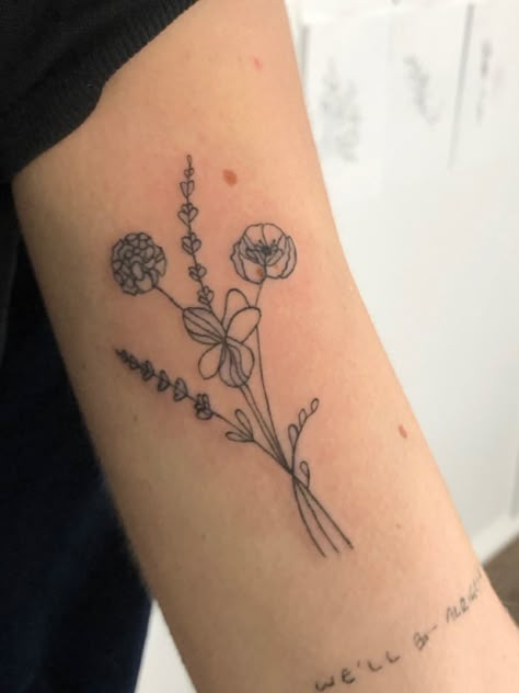 Mom And Daughter Tattoos Matching Flower, Mother Daughter Tattoos Arm, Flower Mom And Daughter Tattoos, Arm Tattoos For Daughter, Mother 3 Daughter Tattoos, Mom Daughter Grandma Tattoo, Dauther And Mother Tattoo, Matching Mother Daughter Tattoos Flowers, Grandma Mom And Daughter Tattoo