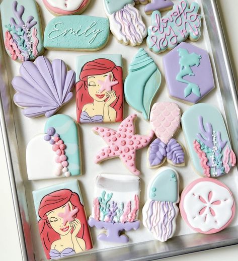 Ariel Birthday Cookies, Ariel Cookies Decorated, Little Mermaid Cookies Decorated, Mermaid Cookies Decorated, Ariel Cookies, Mermaid Birthday Cookies, Princess Ariel Birthday Party, Little Mermaid Cookies, Ariel Cakes