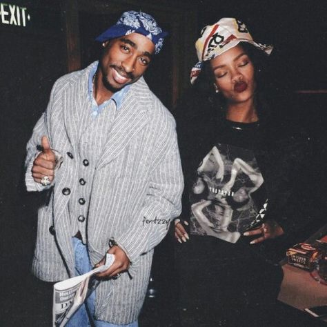 Tupac & Rihanna Tupac Wallpaper, 90s Rappers, Looks Hip Hop, Gangster Rap, Tupac Pictures, Estilo Cholo, 90s Hip Hop Fashion, Rap Wallpaper, Hip Hop Art