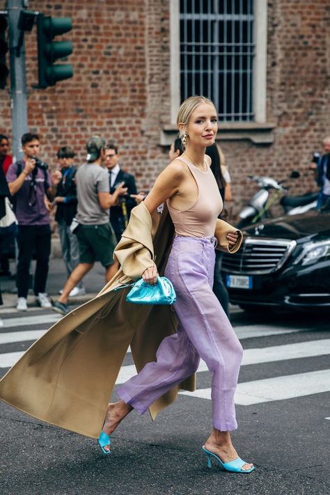 2020 Street Style, Milan Fashion Week Street Style, Leonie Hanne, Walking Down The Street, 2020 Fashion Trends, Looks Street Style, Street Style Trends, Spring Street Style, 2020 Fashion