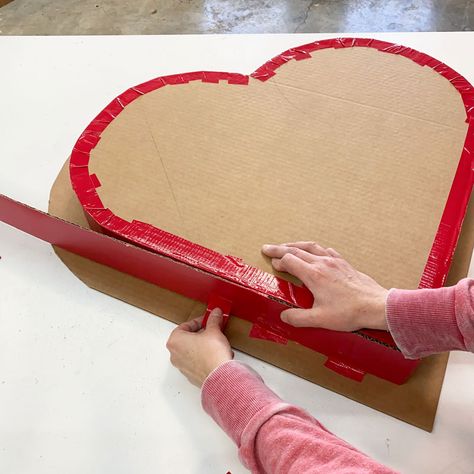 DIY giant heart-shaped candy box Valentine's Day decoration | Chica and Jo Foam Boxes Ideas, Diy Box Of Chocolates, Heart Shaped Valentine Boxes, Paper Mache Valentines Day Boxes, Valentine Day Aesthetic, Cardboard Heart, Day Room Decor, Aesthetic Valentines Day, Valentine Inspiration