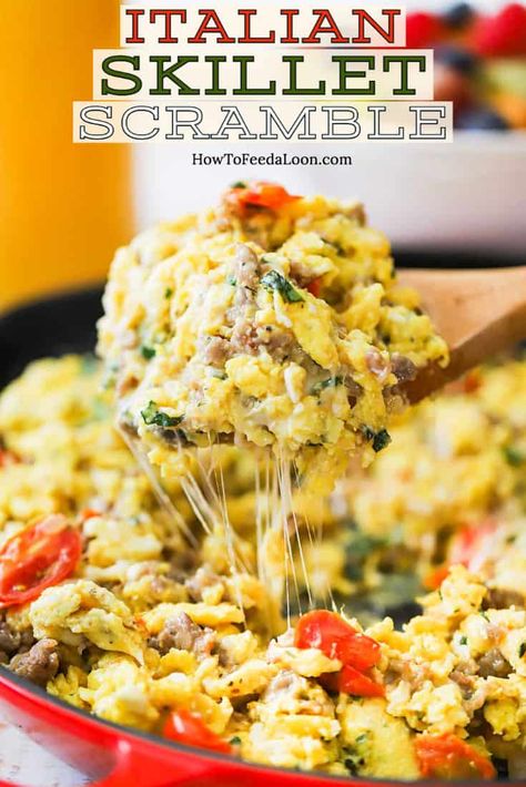 Italian Skillet, Skillet Breakfast, Scrambled Eggs Recipe, Basil Recipes, Skillet Recipes, Cast Iron Skillet Recipes, Brunch Dishes, Keto Cooking, Chopping Block