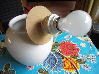 blijmaakzooi: Een vaaslamp maken van een? Vaas! Diy Swimming Pool, Diy Light, Diy Lamp, Diy Lighting, Shabby Chic, I Hope, Canning, Van, Home Decor